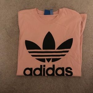NWOT ADIDAS TEE